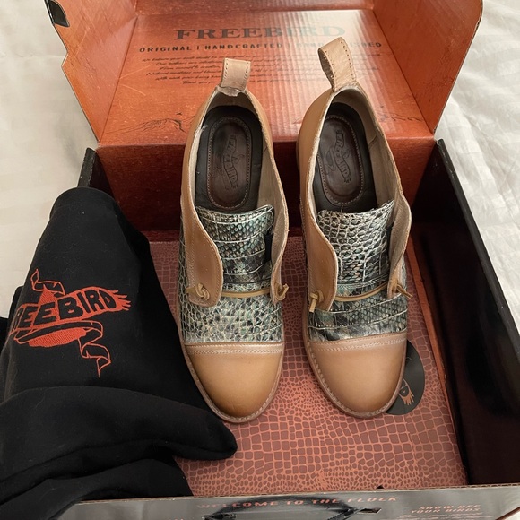 Freebird leather boot shoes. - Picture 3 of 9